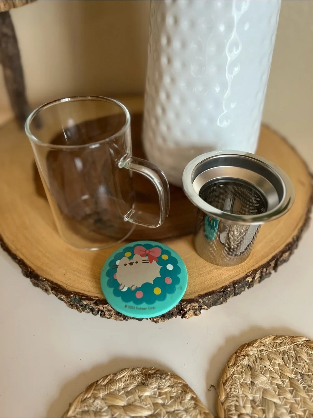 Pusheen Glass Tea Mug with Turquoise Character Lid